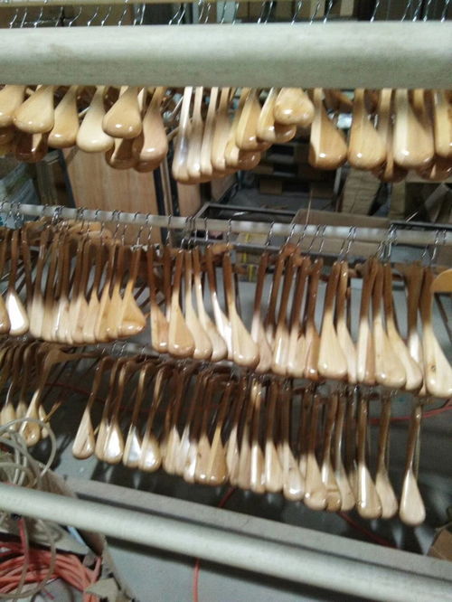 高端实木衣架制造商亮相2021第八届中国长沙百货批发市场商品交易会，开拓二手日用百货新蓝海